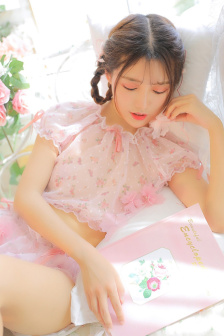 《丰满女学生》伦理hd